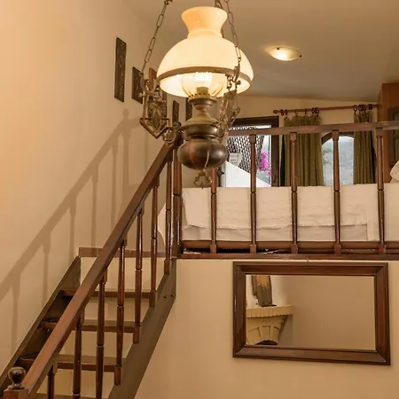 Aparthotel Troullos Traditional Homes Archanes