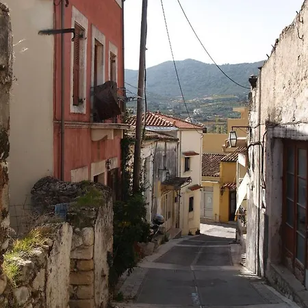 Aparthotel Troullos Traditional Homes Archanes