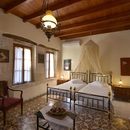 Troullos Traditional Homes Aparthotel *