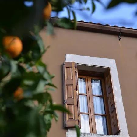 Troullos Traditional Homes * Archanes