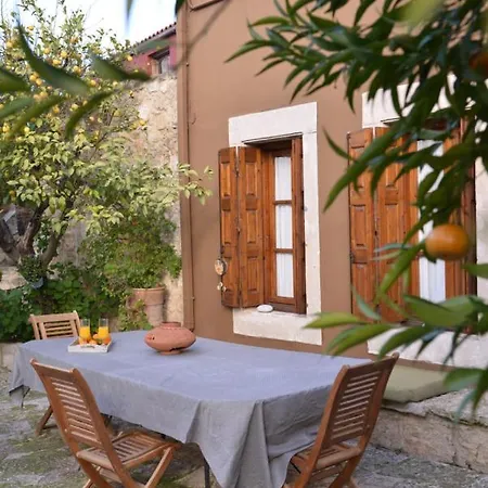 Troullos Traditional Homes * Archanes